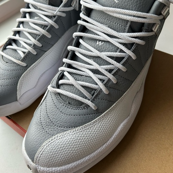 Nike Air Jordan 12 Retro - Picture 9 of 11